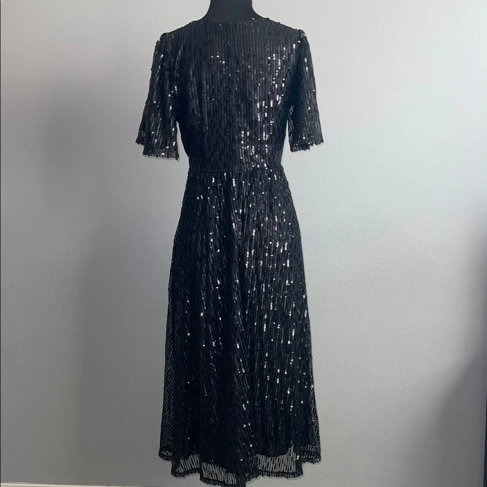 Ivy City Co Elegant Black Midi Dress - Picture 6 of 8